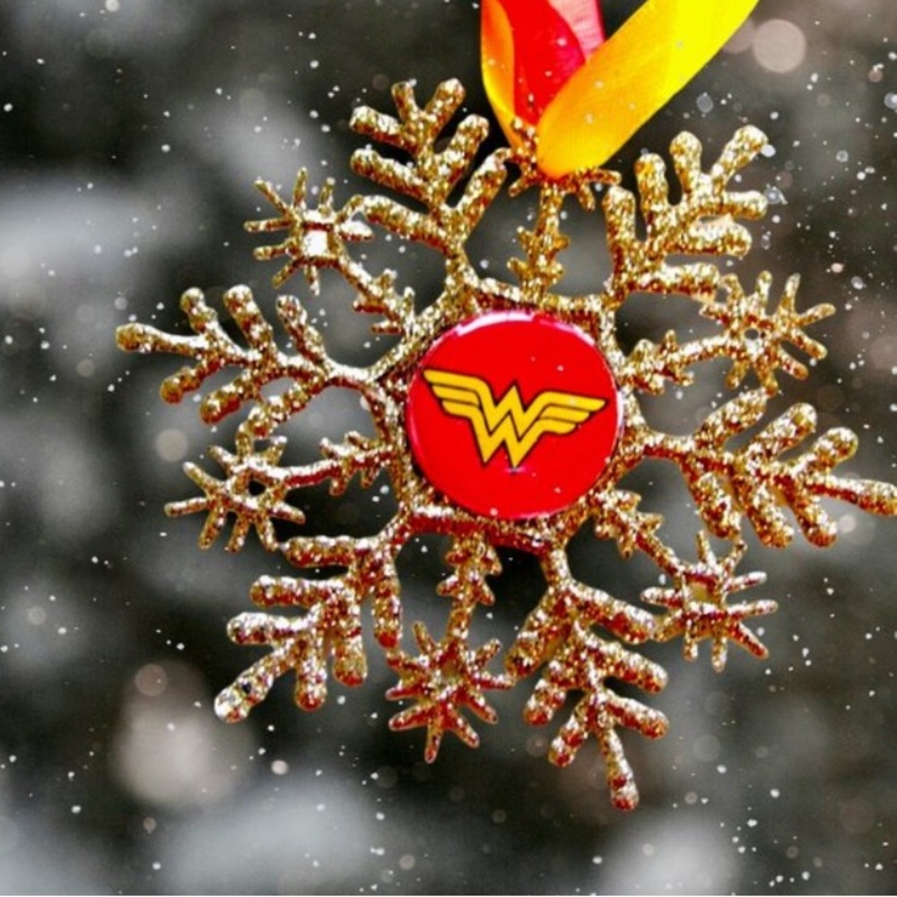 Wonder Woman Glitter Snowflake Ornament